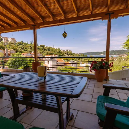 Helios Fourka Holiday home *