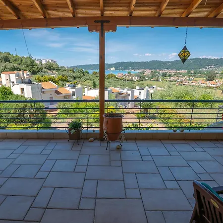 Holiday home Helios Fourka *