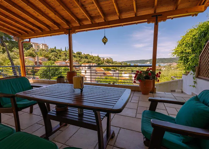 Helios Fourka 度假居 *