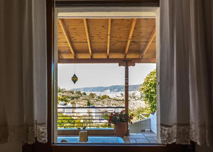 度假居 Helios Fourka *