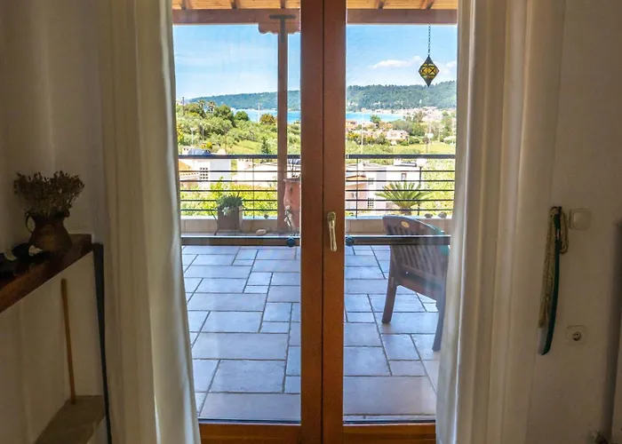 Helios Fourka 度假居 *